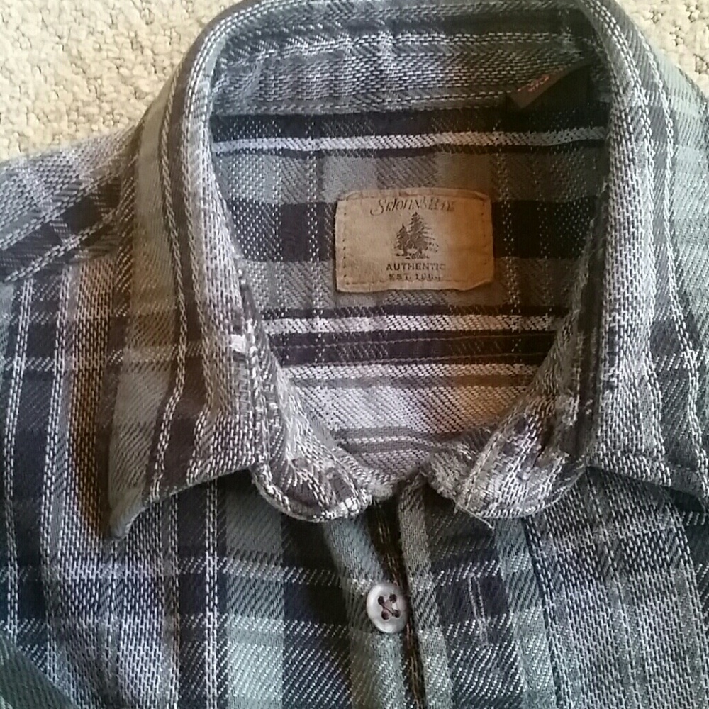 Men's button up top size xl